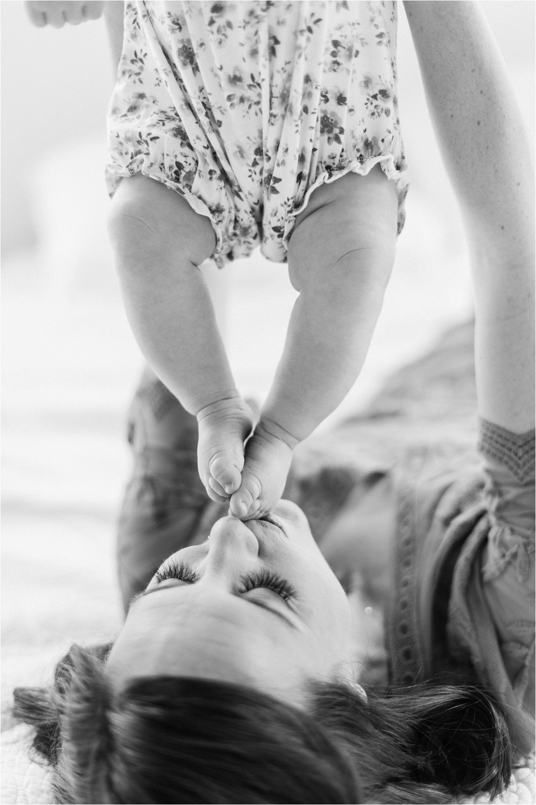 Maine Motherhood Session by Darling Photography Studio Session