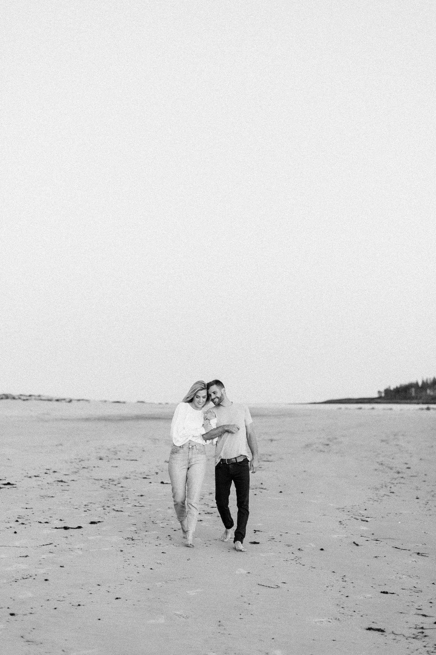 Maine-Beach-Engagement-Photographer